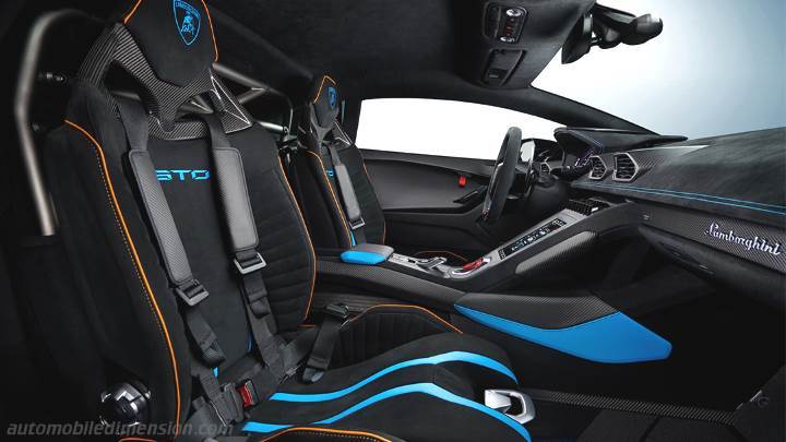 Lamborghini Huracán STO 2021 interior